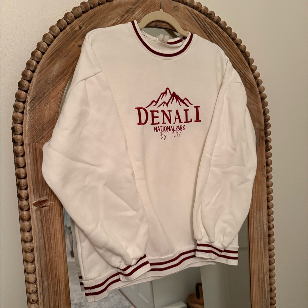 Altar'd State White and Maroon Crew Neck Sweater